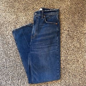 Abercrombie and Fitch 90’s Straight Ultra High Rise